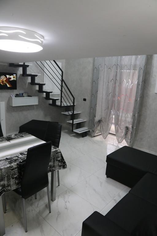 Casa Vacanze Sannazzaro 70 Неаполь Экстерьер фото