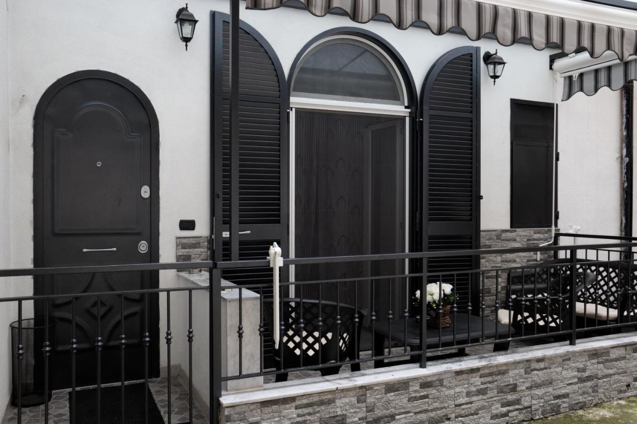 Casa Vacanze Sannazzaro 70 Неаполь Экстерьер фото